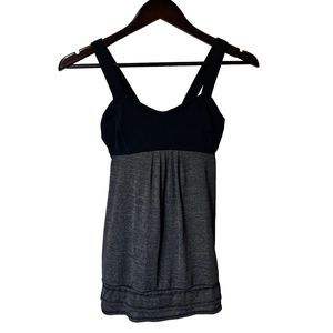 Lululemon Back On Track Size 4 Black Gray Built In Sports Bra Tank Drawstring